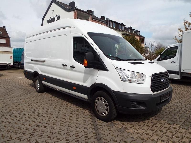 Gebraucht Ford Transit 131 PS (96 kW) 2019 Weiß Van / Kleinbus