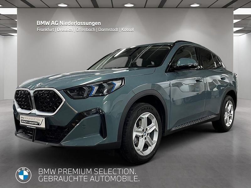 Grün Gebraucht 2024 BMW X2 Shadowline SUV | 36.990 € (Superpreis) - Bild 1/4
