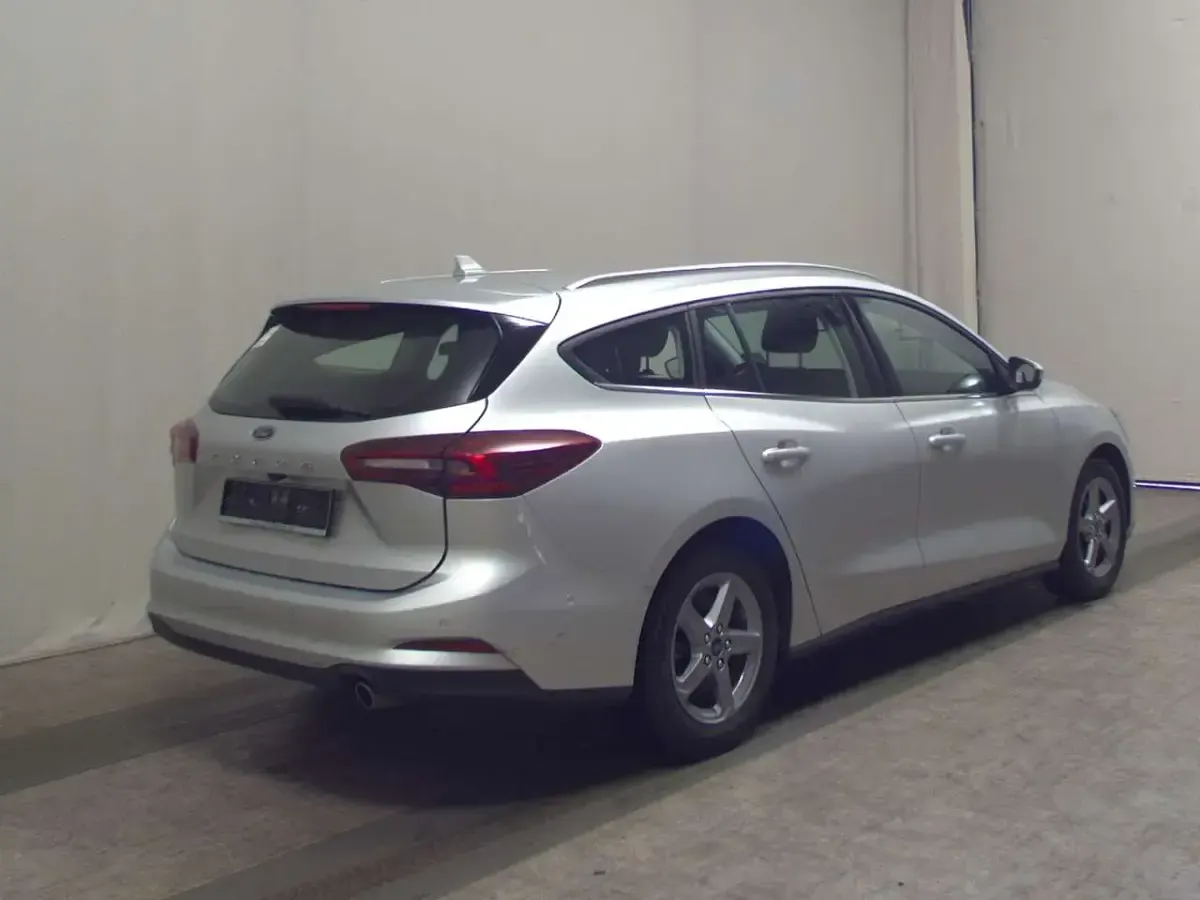Käytetty Ford Focus Active 120 HP (88 kW) 2022 Hopea Farmari