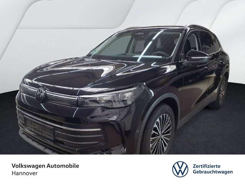 Deep black perleffekt Gebraucht 2024 VW Tiguan Life SUV | 32.390 € (Fairer Preis) - Bild 1/3