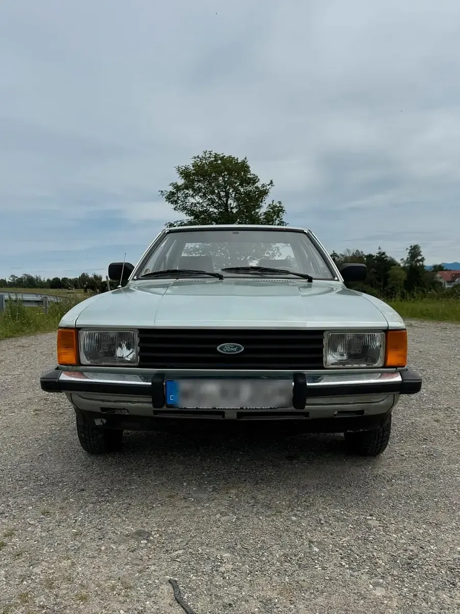 Gebraucht Ford Taunus 73 PS (53 kW) 1982 Grün Limousine