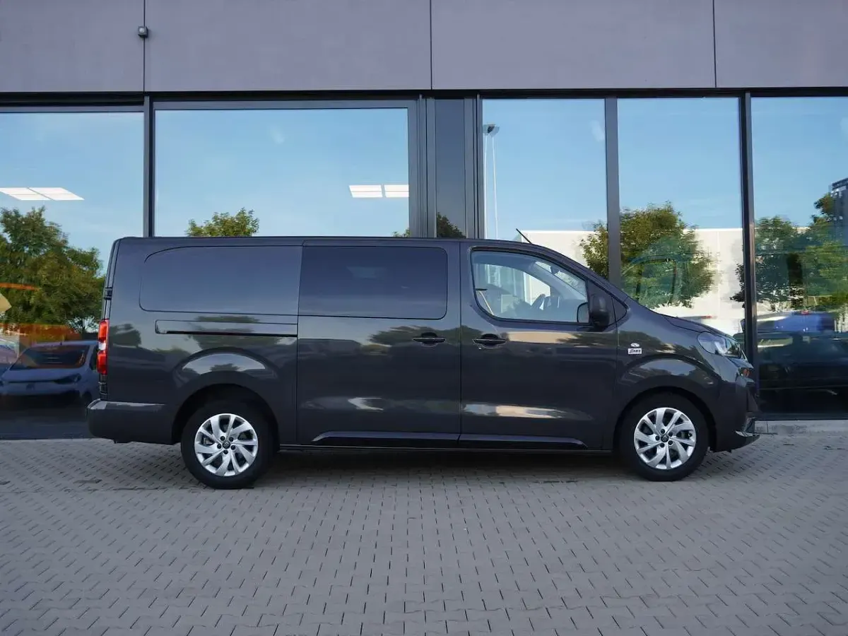 Gebraucht Fiat Scudo 177 PS (130 kW) 2025 Grau Van