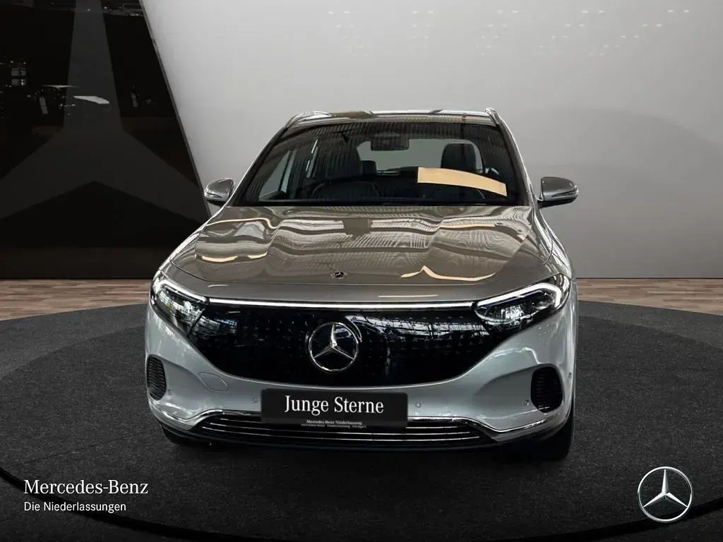 Gebraucht Mercedes EQA250+ Advanced 139 kW (190 PS) 2025 Silber SUV