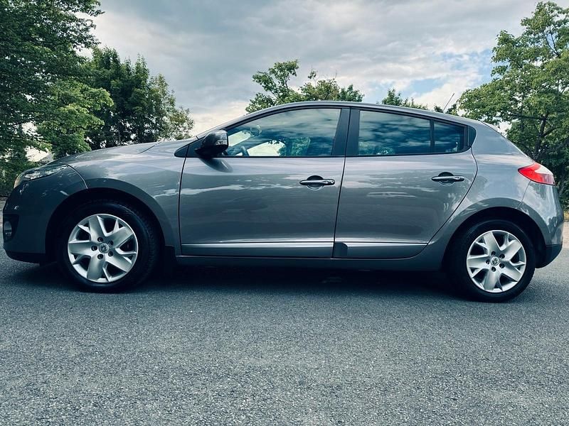 Gebraucht Renault Mégane R.S. 115 PS (84 kW) 2013 Grau Limousine