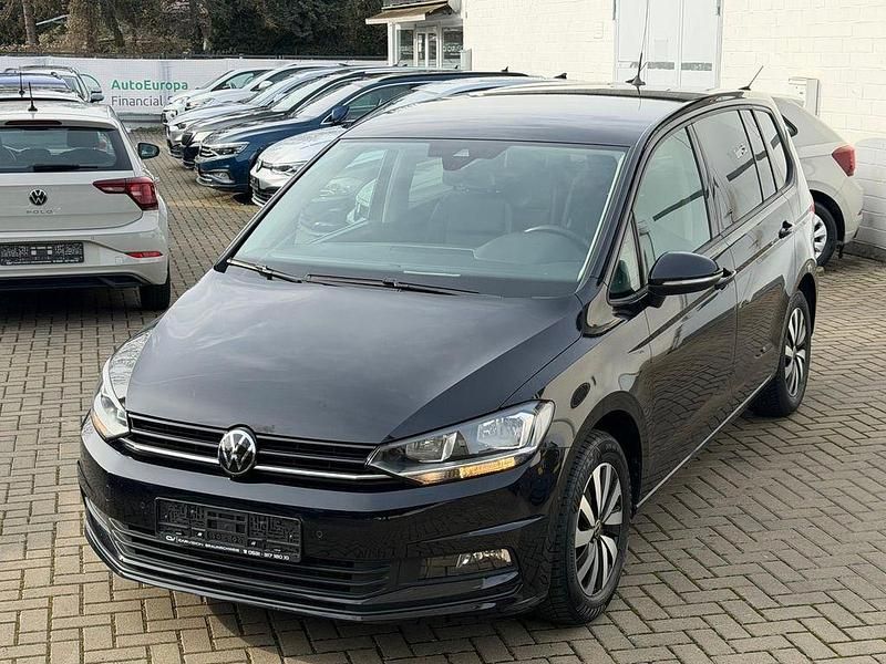 Gebraucht VW Touran 150 PS (110 kW) 2024 Schwarz Van / Kleinbus