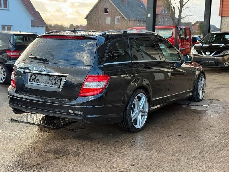 Gebraucht Mercedes C220 170 PS (125 kW) 2008 Schwarz Kombi