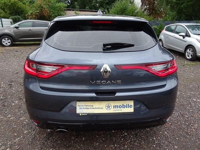 Gebraucht Renault Mégane IV Intens 132 PS (97 kW) 2016 Grau Limousine