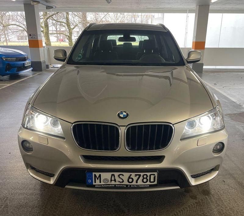 Gebraucht BMW X3 185 PS (136 kW) 2012 Silber SUV