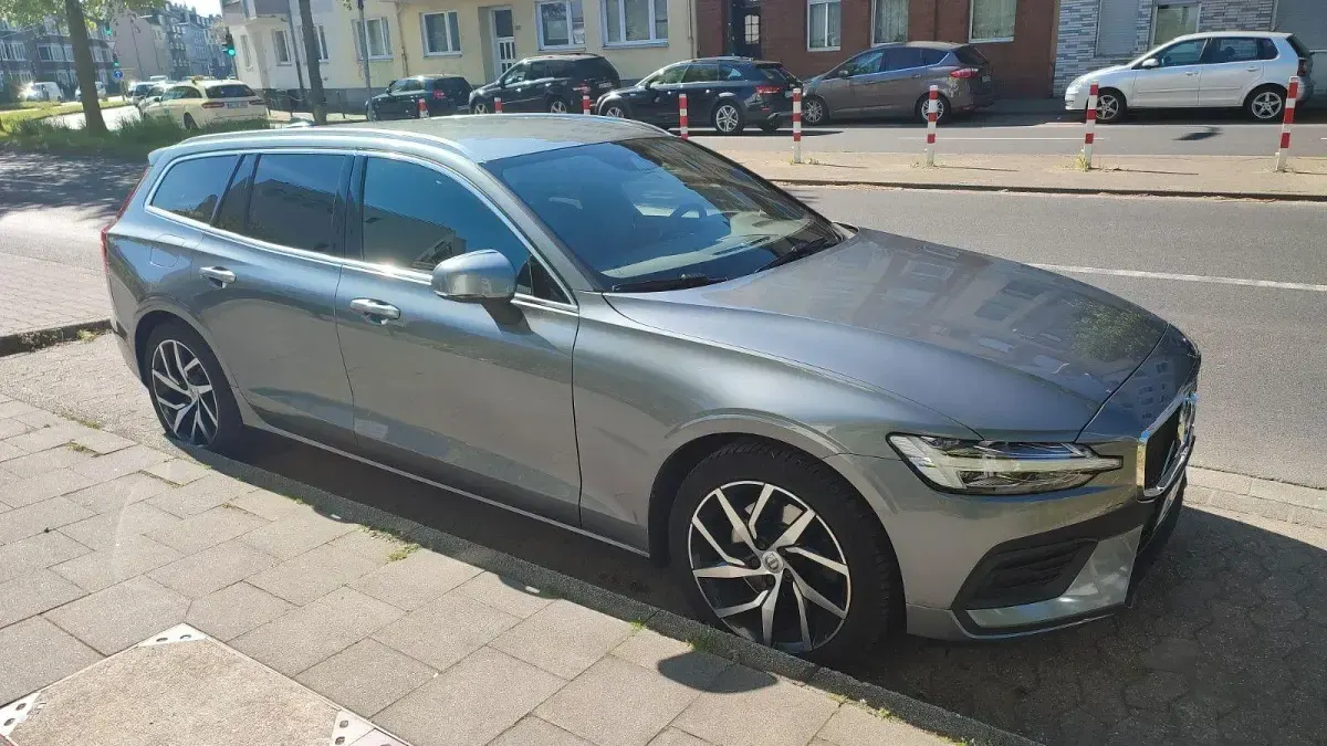 Second-hand Volvo V60 190 CP (139 kW) 2020 Gri Break