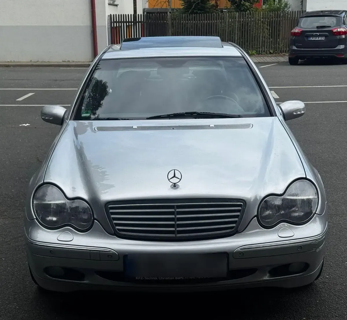 Używany Mercedes C320 Elegance 218 KM (160 kW) 2000 Srebrny Sedan/Limuzyna