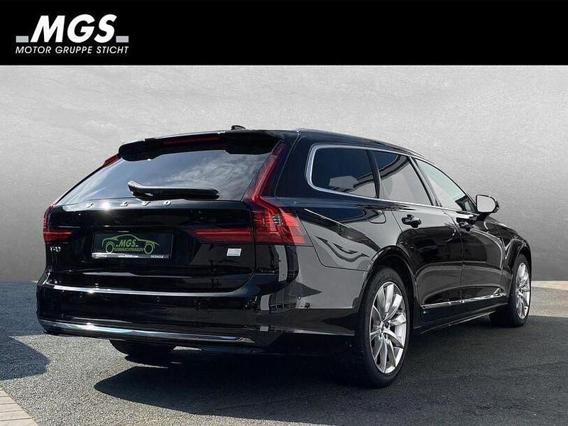 Gebraucht Volvo V90 Inscription 253 PS (186 kW) 2021 Black stone Kombi