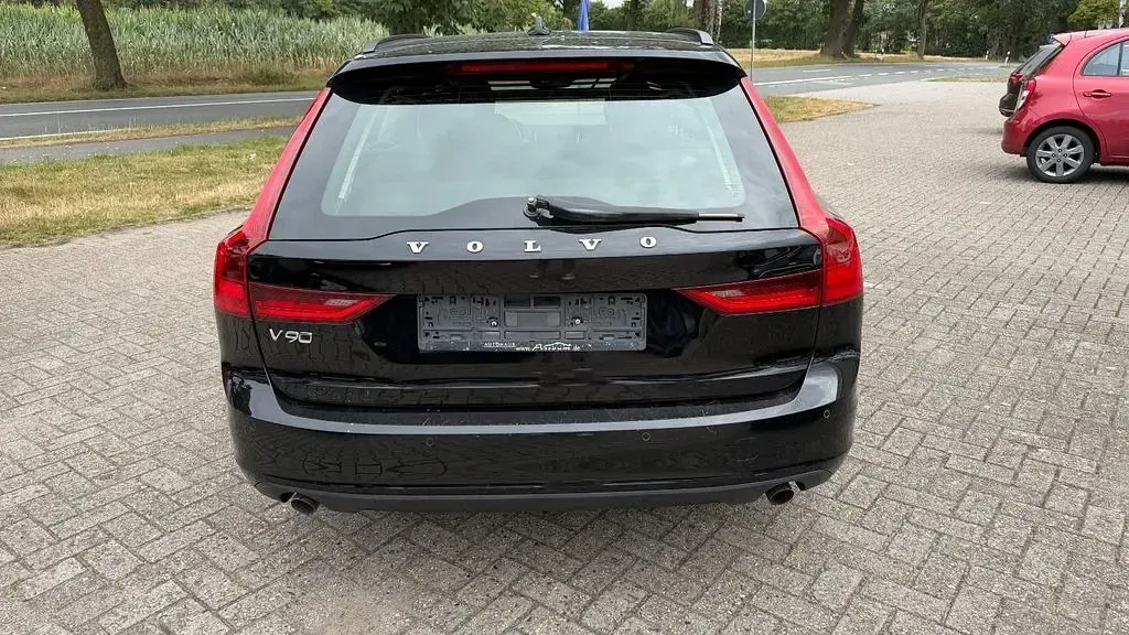 Gebraucht Volvo V90 Basis 190 PS (139 kW) 2018 Schwarz Kombi