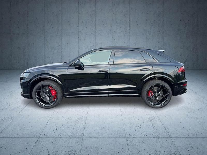 Neu Audi RS Q8 Performance 640 PS (470 kW) 2025 Mythosschwarz metallic SUV