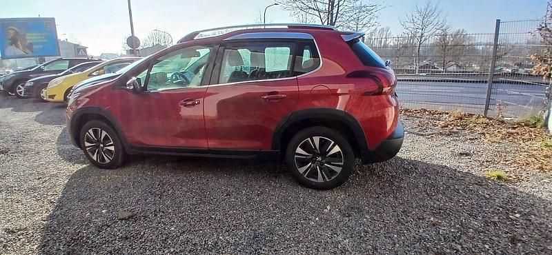 Rot Gebraucht 2017 Peugeot 2008 SUV | 9.990 € (Fairer Preis) - Bild 1/4