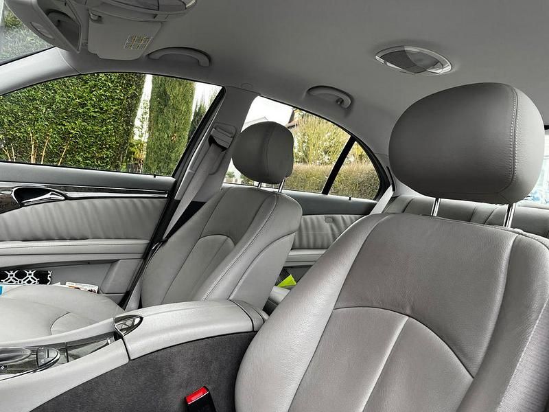 Gebraucht Mercedes E280 Avantgarde 231 PS (169 kW) 2006 Blau Limousine