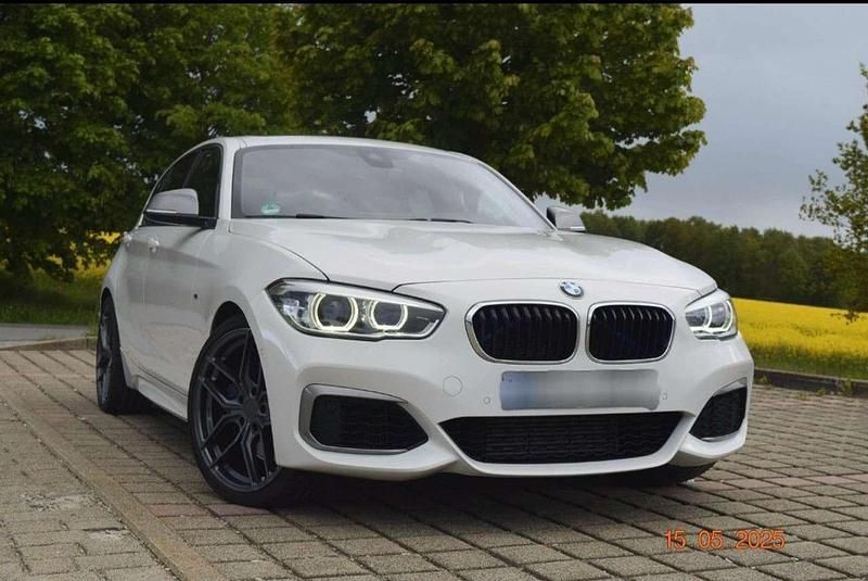 Weiß Gebraucht 2016 BMW M135 Sport Line Kleinwagen | 25.000 € (Fairer Preis) - Bild 1/4