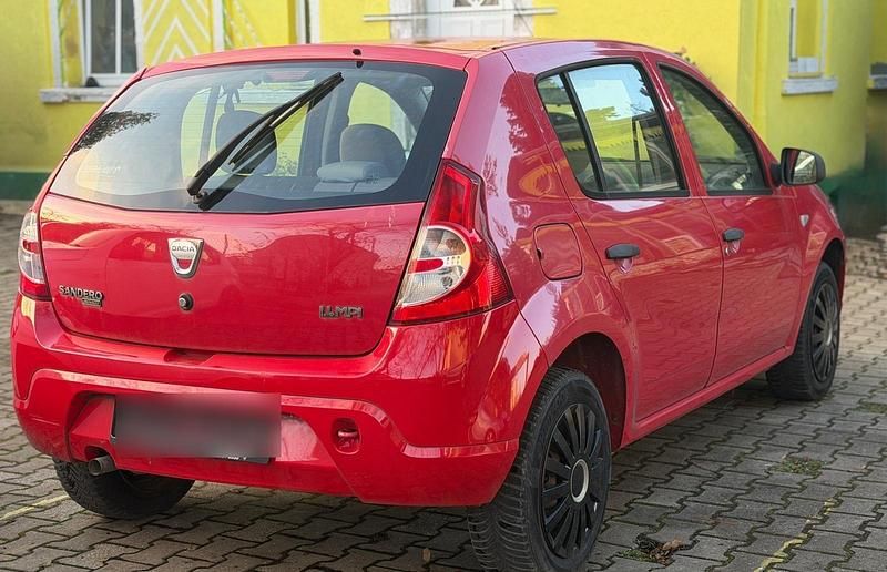 Gebraucht Dacia Sandero 75 PS (55 kW) 2009 Rot Limousine