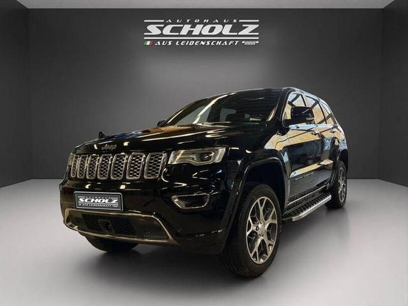 Gebraucht Jeep Grand Cherokee Overland 250 PS (183 kW) 2019 Schwarz SUV