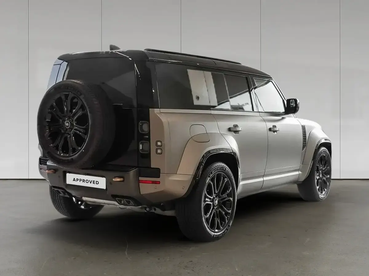 Gebraucht Land Rover Defender 643 PS (472 kW) 2026 SUV