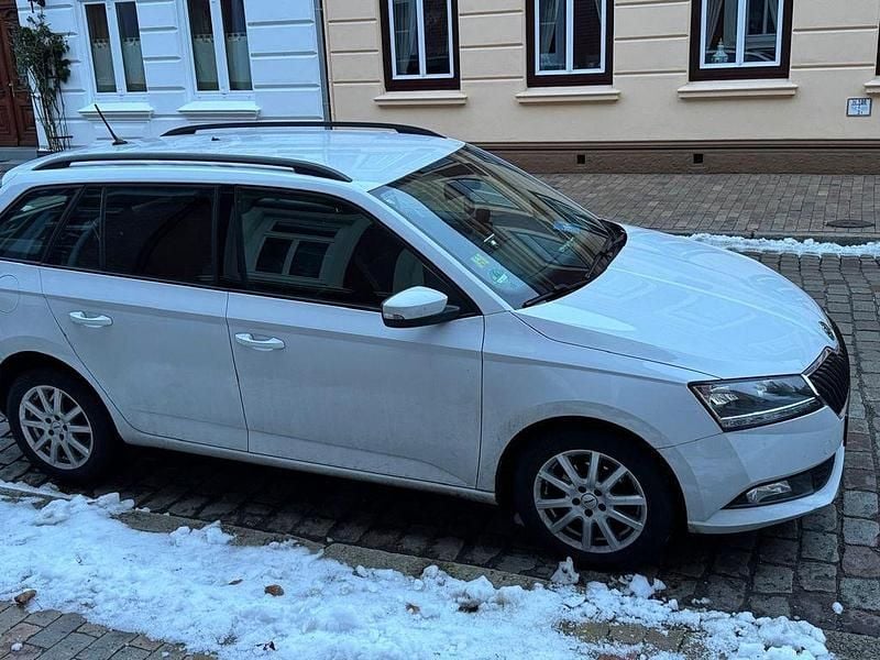 Gebraucht Skoda Fabia Active 95 PS (69 kW) 2020 Weiß Kombi