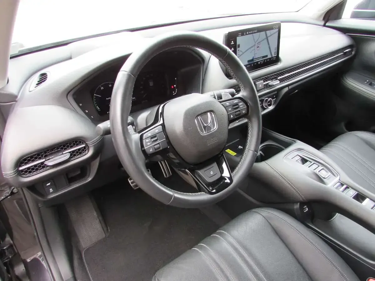 Gebraucht Honda ZR-V Advance 143 PS (105 kW) 2023 Ruse black m. SUV