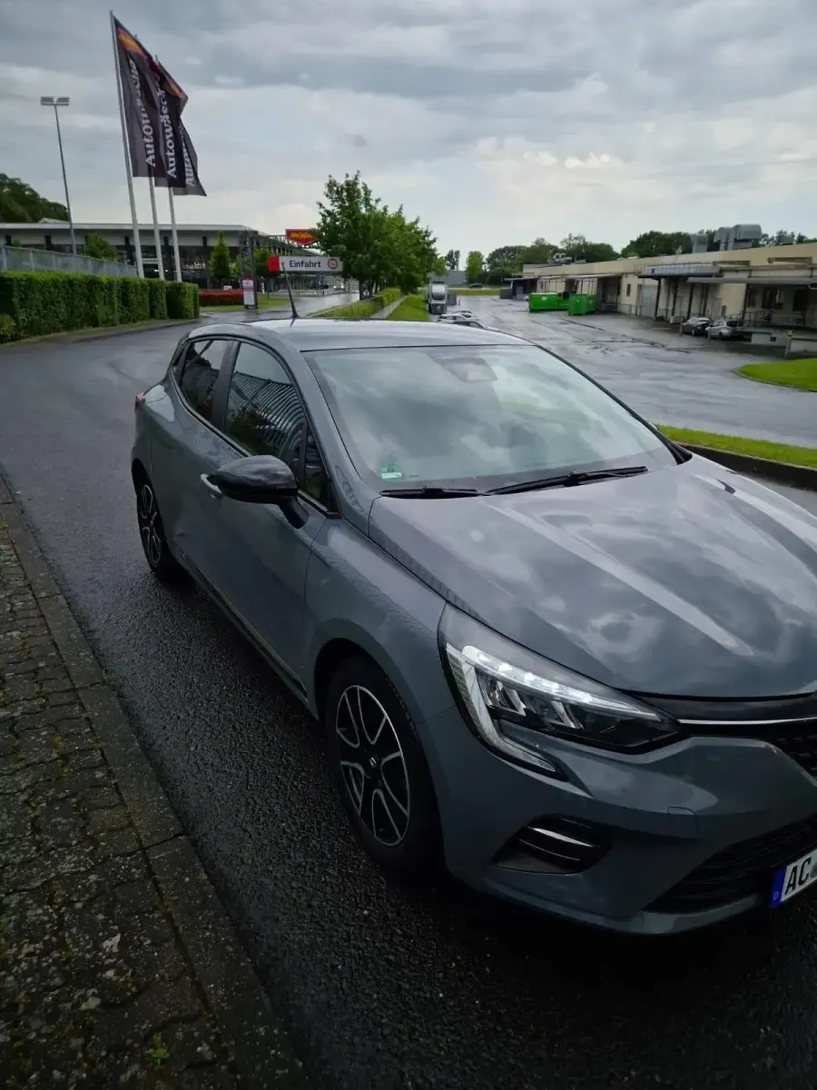 Gebraucht Renault Clio 91 PS (66 kW) 2021 Grau Kleinwagen