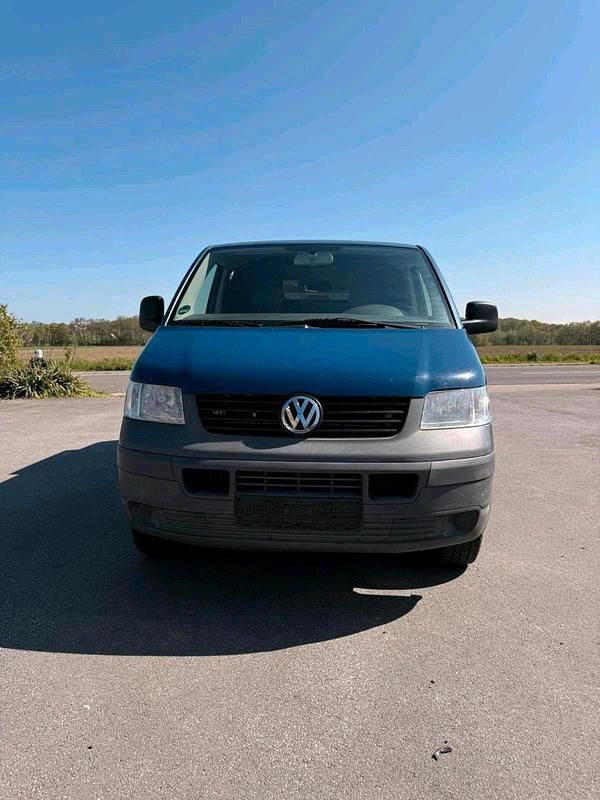 Second-hand VW Transporter 131 CP (96 kW) 2008 Albastru Van