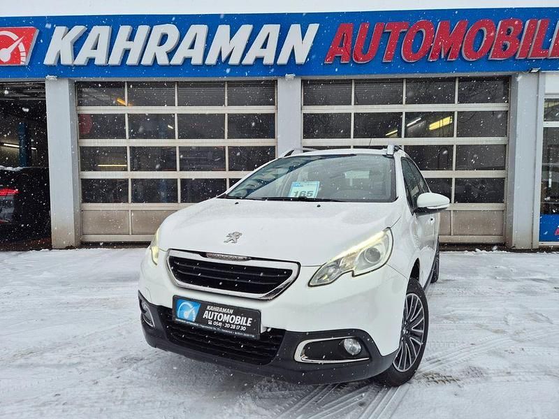 Weiß Gebraucht 2016 Peugeot 2008 Active SUV | 8.999 € (Teuer) - Bild 1/4