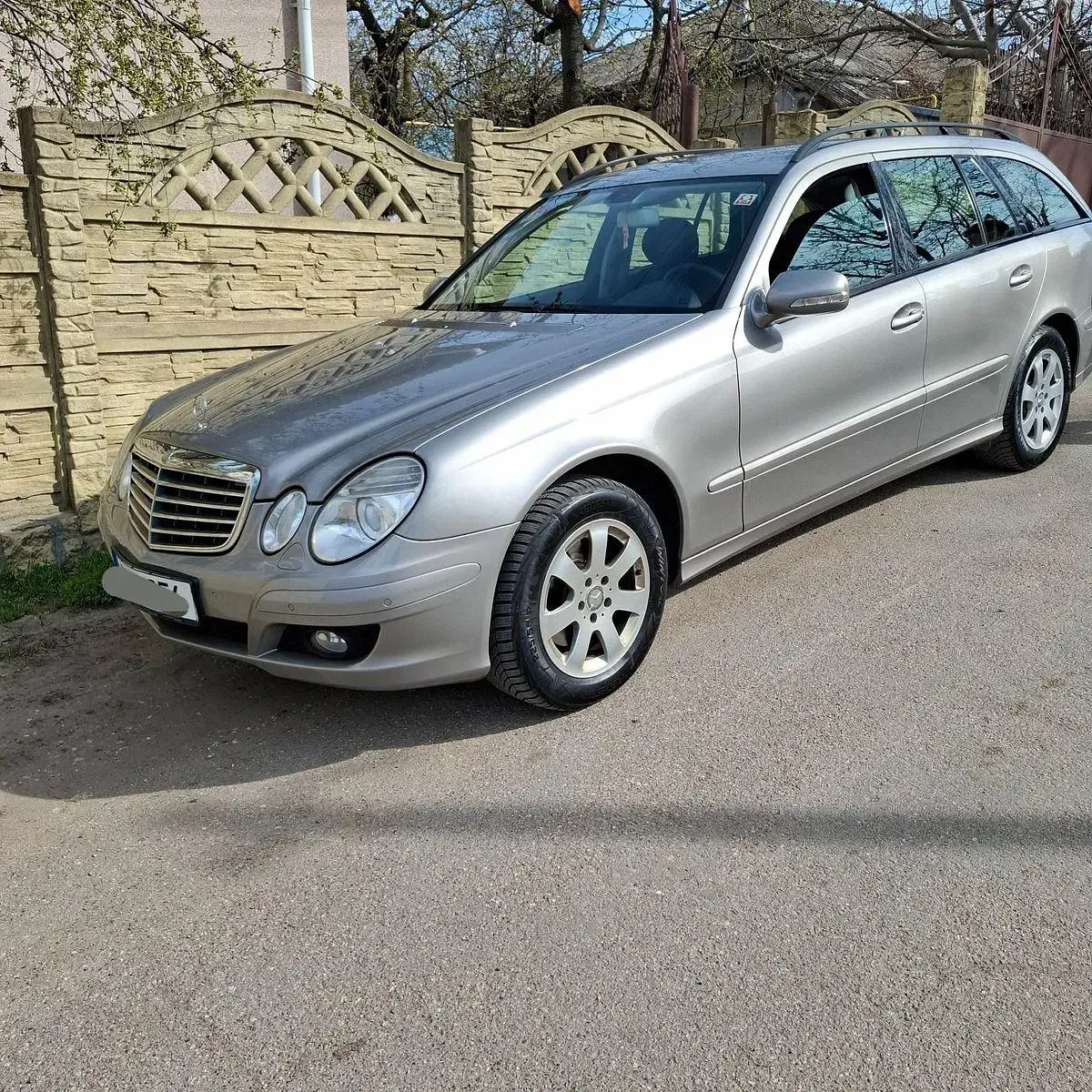 Usata Mercedes E320 224 CV (164 kW) 2008 Argento Station wagon