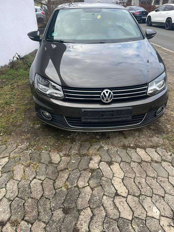 Braun Gebraucht 2012 VW Eos Cabrio | 6.000 € (Fairer Preis) - Bild 1/4