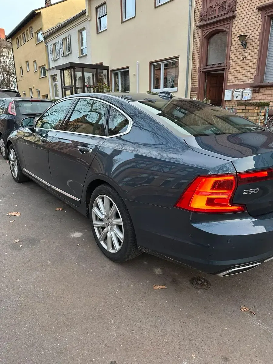 Gebraucht Volvo S90 Inscription 190 PS (139 kW) 2017 Limousine