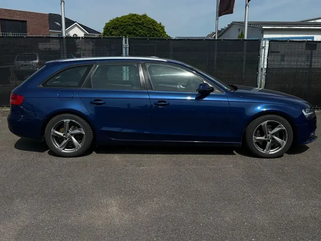 Gebraucht Audi A4 S-Line 190 PS (139 kW) 2016 Blau Limousine