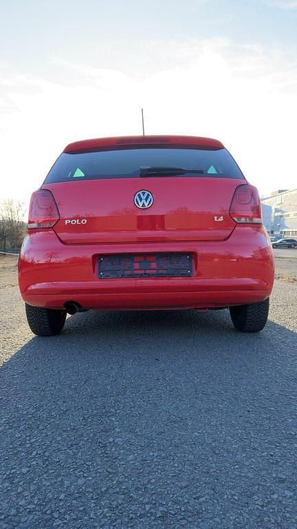 Gebraucht VW Polo Team 86 PS (63 kW) 2010 Rot Kleinwagen