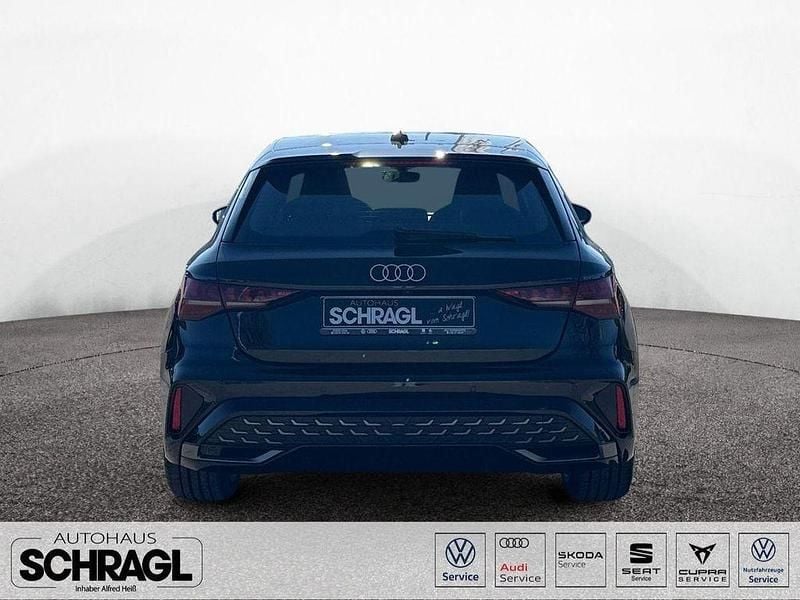 Gebraucht Audi A3 S-Line 150 PS (110 kW) 2025 Mythosschwarz metallic Limousine