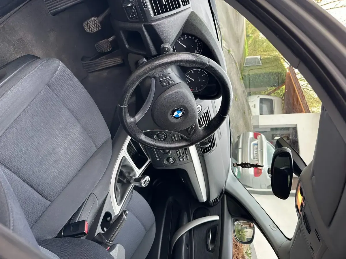 Używany BMW 116 122 KM (89 kW) 2010 Szary Hatchback