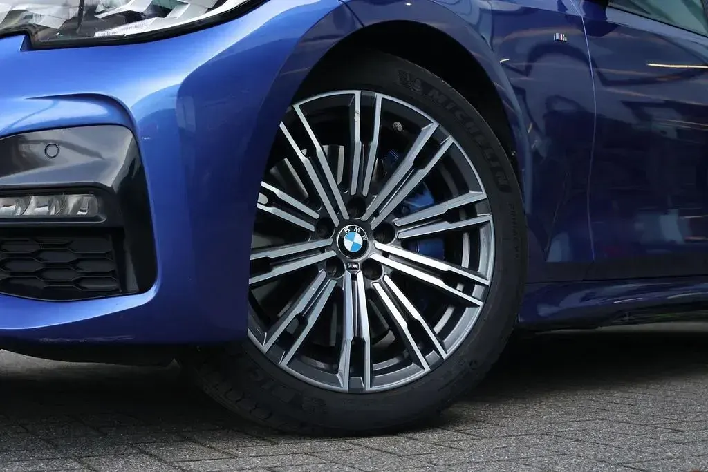 Gebraucht BMW 330 Executive 258 PS (189 kW) 2020 Blau Kombi