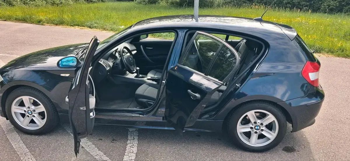 Gebraucht BMW 118 129 PS (94 kW) 2005 Blau Kleinwagen