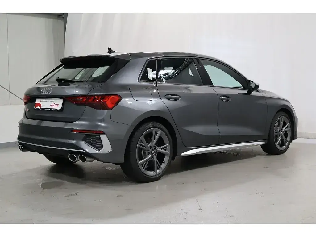 Gebraucht Audi S3 228 PS (167 kW) 2024 Grau Limousine