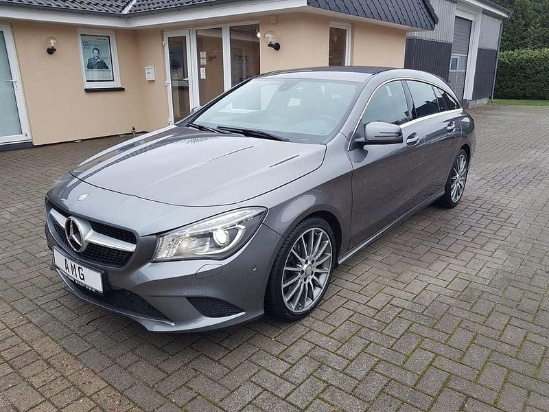Gebraucht Mercedes CLA180 Urban 122 PS (89 kW) 2016 Grau Limousine