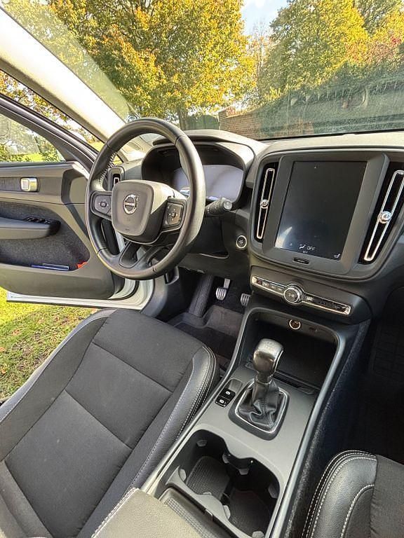 Gebraucht Volvo XC40 156 PS (114 kW) 2018 Weiß SUV