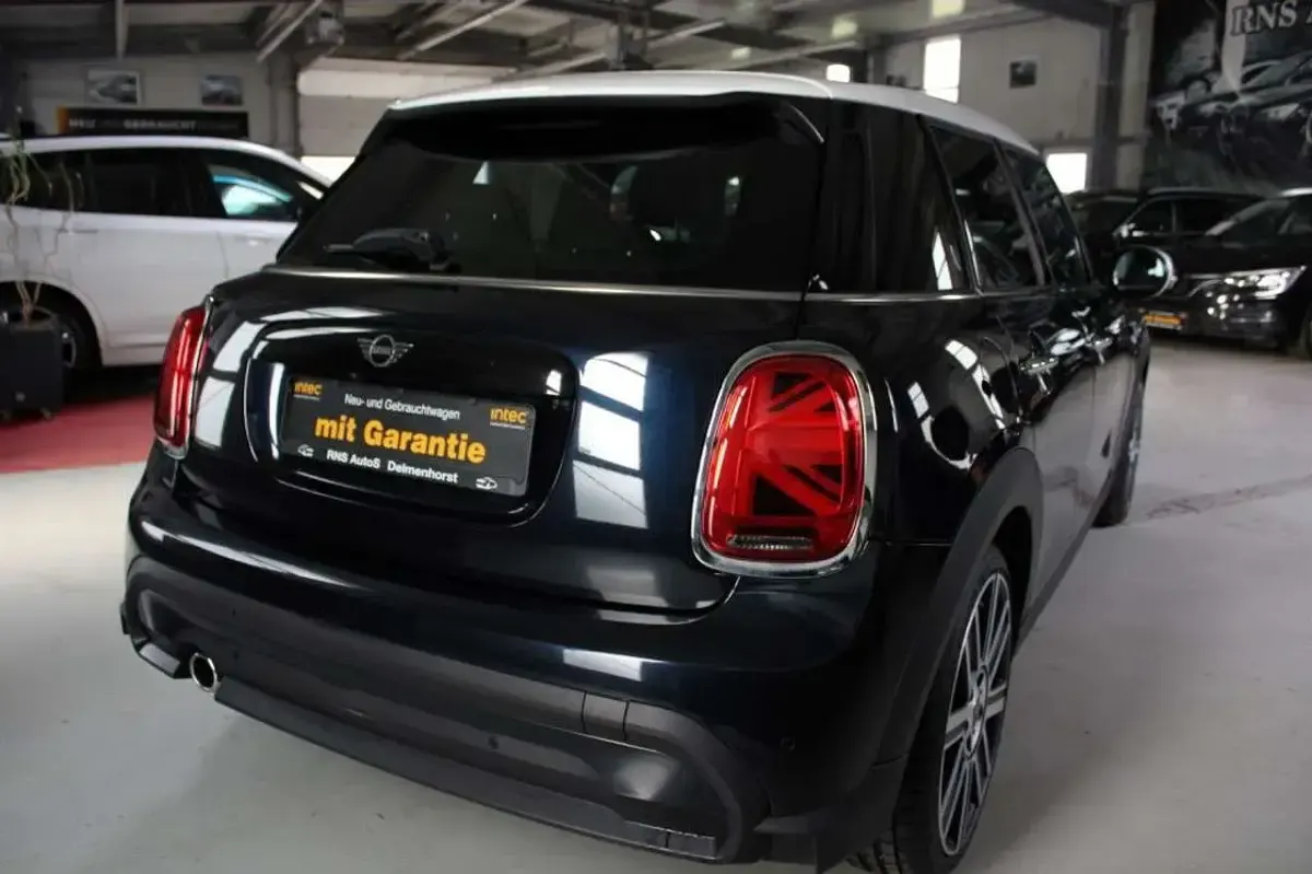 Gebraucht Mini Cooper 136 PS (100 kW) 2023 Schwarz Kleinwagen