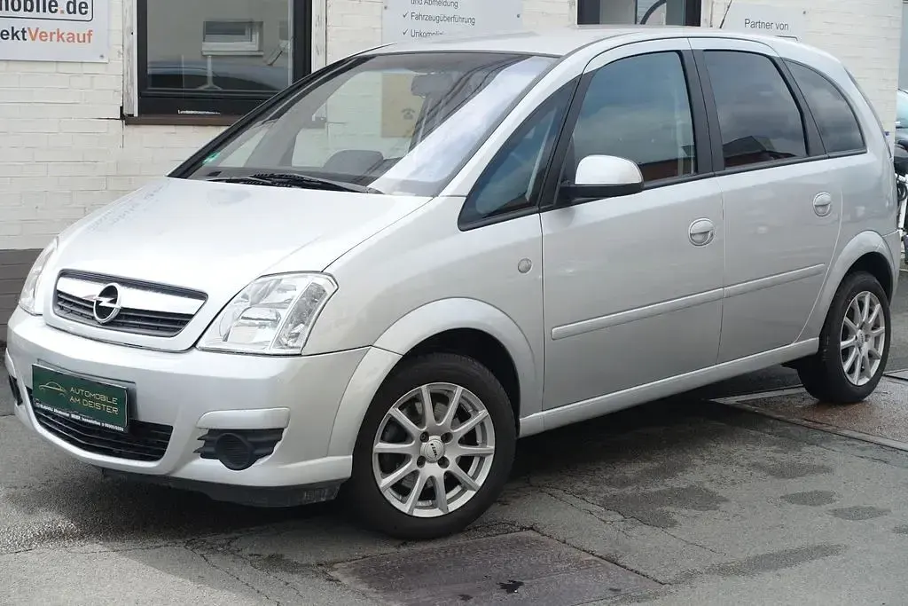 Gebraucht Opel Meriva Edition 105 PS (77 kW) 2010 Silber Van / Kleinbus