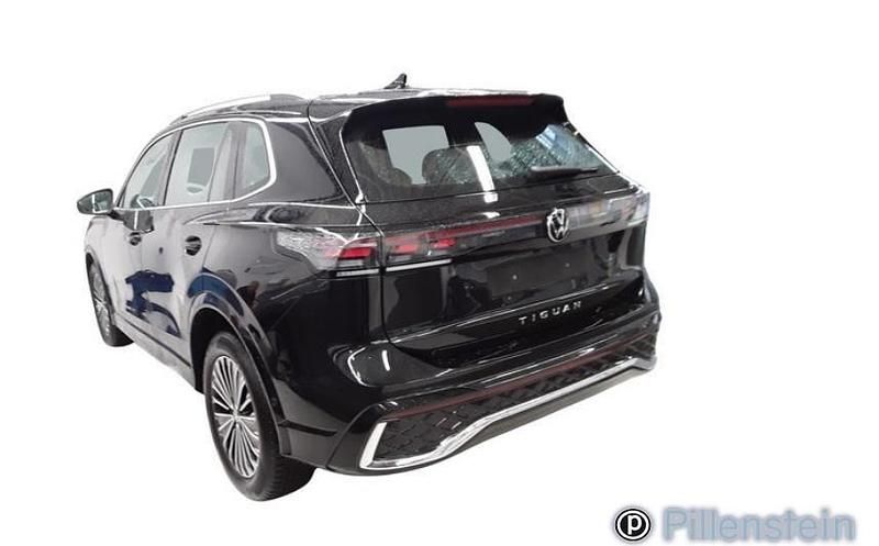 Gebraucht VW Tiguan R-line 150 PS (110 kW) 2025 Schwarz SUV