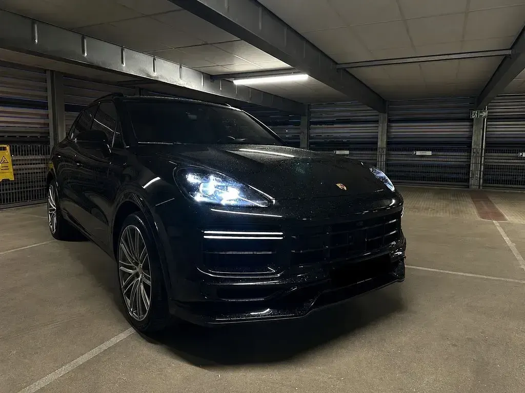 Gebraucht Porsche Cayenne Turbo S 680 PS (500 kW) 2022 Schwarz SUV