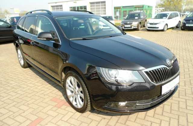 Gebraucht Skoda Superb Exclusive 170 PS (125 kW) 2014 Schwarz metallic Kombi