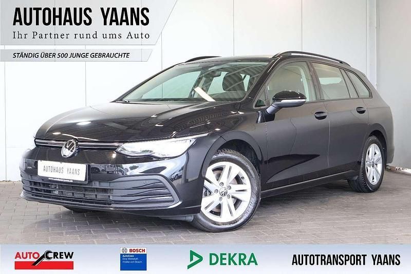 Deep black perleffekt Gebraucht 2024 VW Golf VIII Life Kombi | 23.789 € (Guter Preis) - Bild 1/4