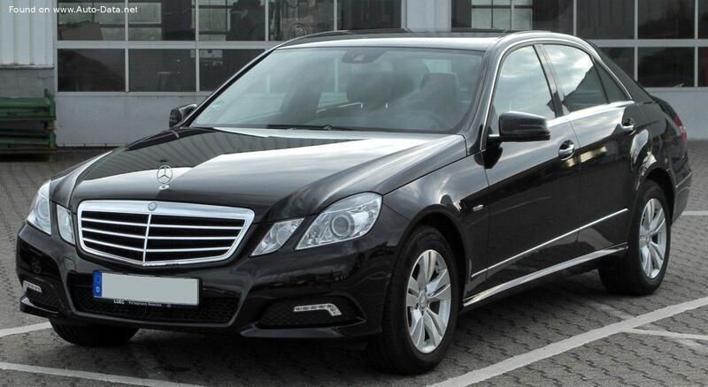 Schwarz Gebraucht 2009 Mercedes E250 Avantgarde Limousine | 9.000 € (Guter Preis) - Bild 1/4