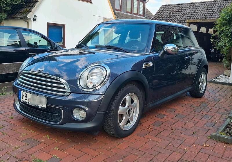 Grau Gebraucht 2013 Mini One D Kleinwagen | 4.900 € (Guter Preis) - Bild 1/4