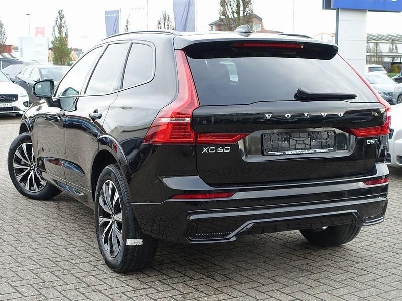 Gebraucht Volvo XC60 Plus 250 PS (183 kW) 2025 Schwarz SUV
