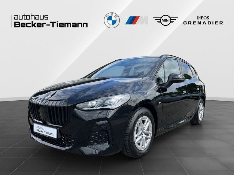 Schwarz Gebraucht 2024 BMW 220 Active Tourer M Sport Van / Kleinbus | 35.506 € (Fairer Preis) - Bild 1/4